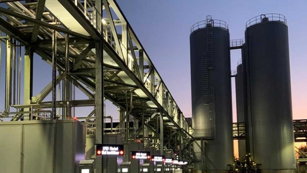 Friesland Campina Workum volledig geautomatiseerde melkontvangst gemaakt door Actemium in Doetinchem. Industriële automatisering, PLC, SCADA, MES, building technologies, verlichting, toegangspoorten