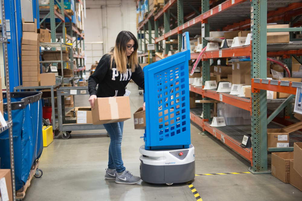 Fetch Autonomous Mobile Robot 1