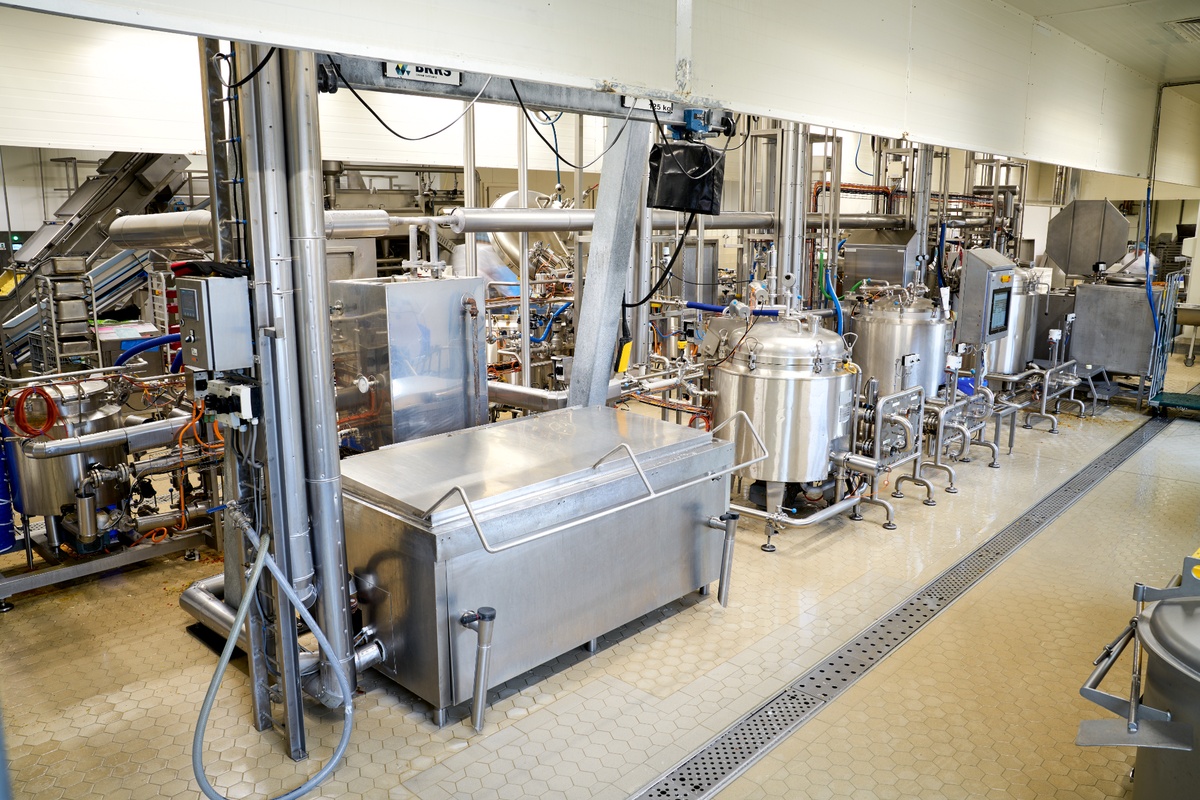 Nieuwe productiebesturing kookproces Culivers; pre-engineering; PLC; SCADA; Ignition; ISA88; productiecontinuïteit.