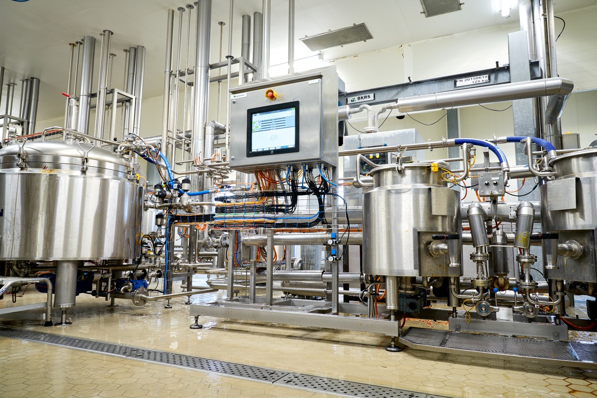 Nieuwe productiebesturing kookproces Culivers; pre-engineering; PLC; SCADA; Ignition; ISA88; productiecontinuïteit.