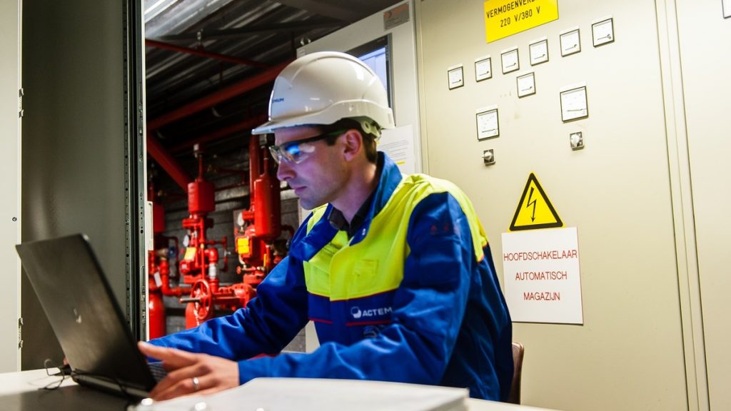 Eastman Chemical Moderniseert Automatisch Palletmagazijn Met Retrofit