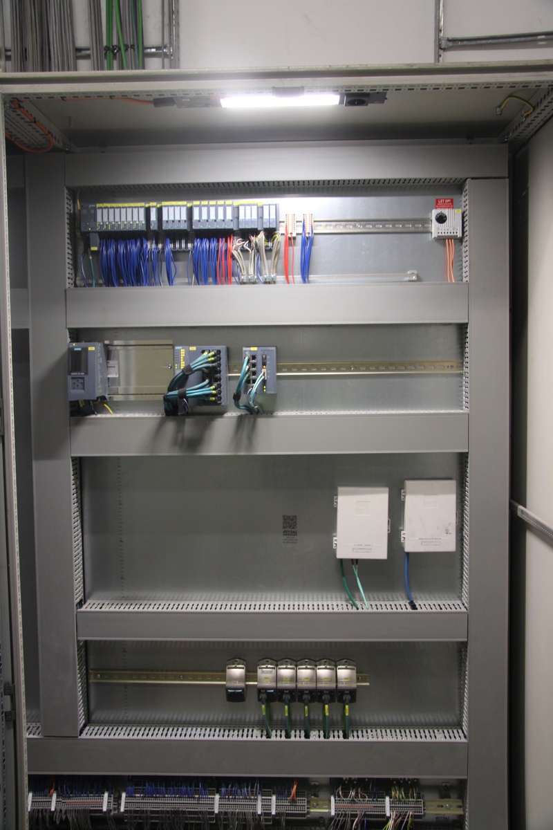 Locatie Sibelco Winterswijk overzichtsfoto. Klant Actemium in Doetinchem industriële automatisering. Paneelkast door paneelbouw gemaakt.