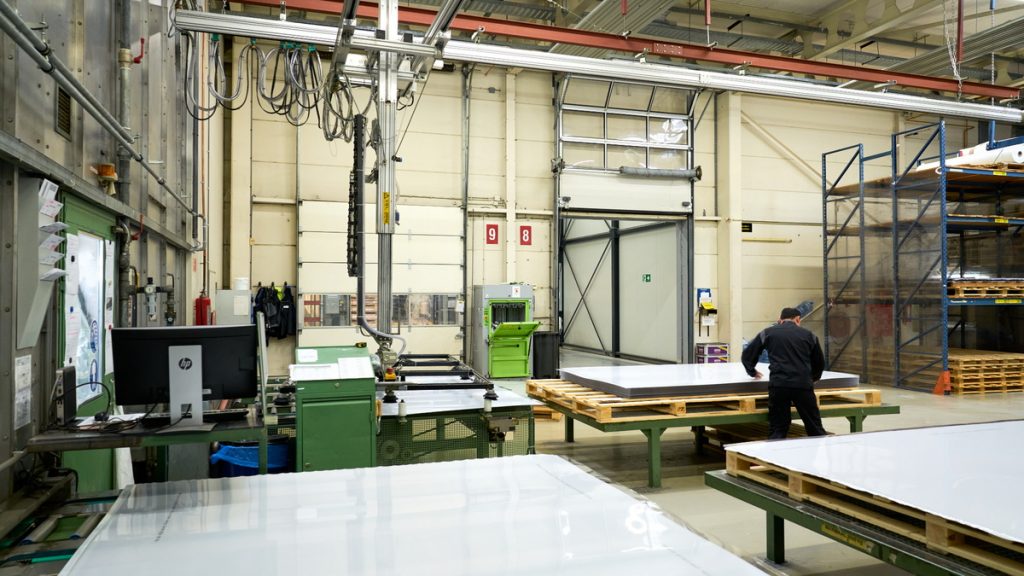 Nanogate Netherlands heeft eerst ‘geproefd’ aan een MES en aangezien ze al snel meer inzicht in stilstand kregen, besloot ermee door te gaan en te investeren.
