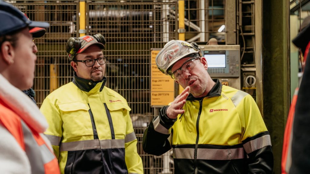 Door een herziening van het transport- en besturingssysteem van de nieuwe productielijnen heeft Rockwool weer een toekomstbestendig transportsysteem.