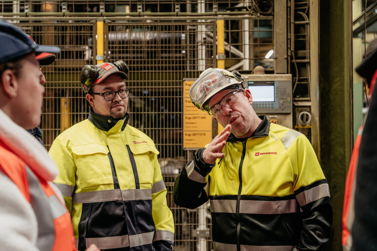 Door een herziening van het transport- en besturingssysteem van de nieuwe productielijnen heeft Rockwool weer een toekomstbestendig transportsysteem.