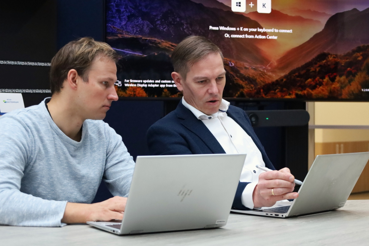Gert Ippel en Joris Theiner, consultant bij Actemium, adviseert over OT-security