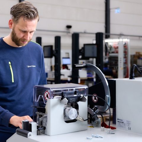Medewerker Machine Assemblage Actemium In Nederland, Locatie Schijndel