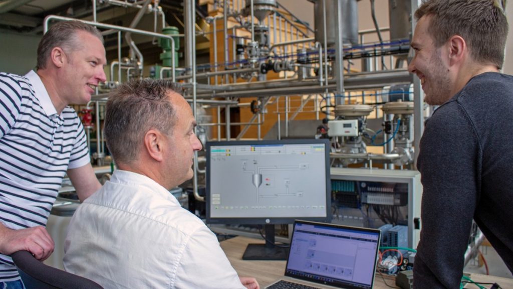 Demonstratie van Siemens PCS 7 en PCS neo tijdens een training van Actemium in Nederland in het ICT Industrial Technology Center Veghel