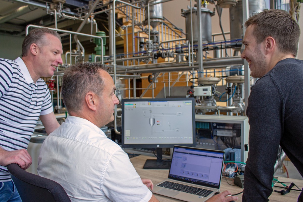 Demonstratie van Siemens PCS 7 en PCS neo tijdens een training van Actemium in Nederland in het ICT Industrial Technology Center Veghel