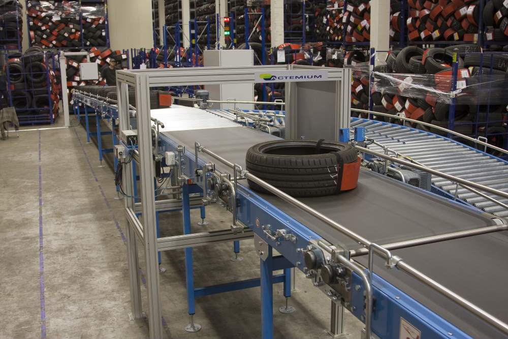 Kwik-Fit scant banden met scanoplossing met automatisch profieldieptemeting