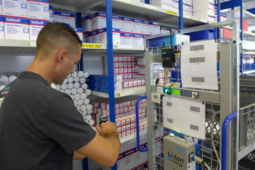 MediReva verzamelt meerdere orders tegelijk met Pick to Cart