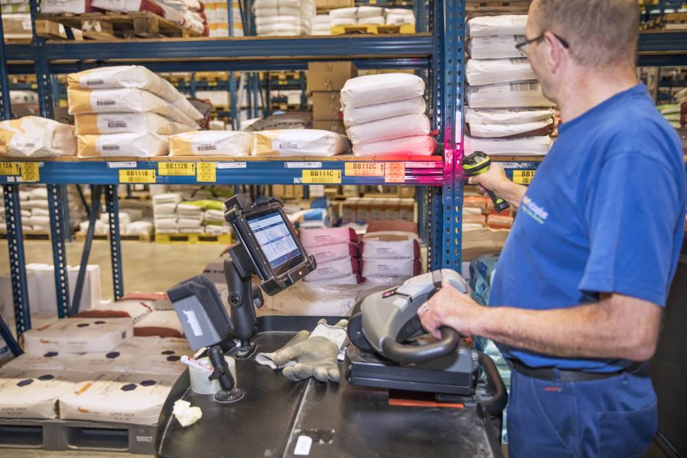 Tablet heftruck magazijn, voordelen nadelen
