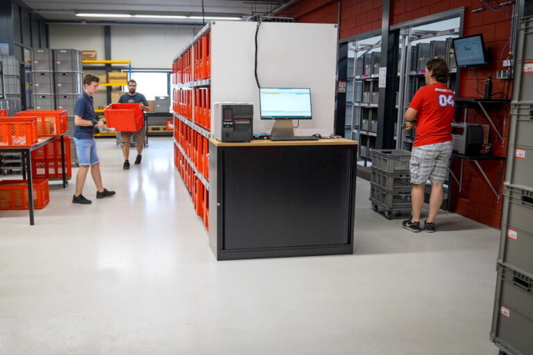 Double R Trading optimaliseert cross-docking en orderconsolidatie met integrale logistieke oplossing