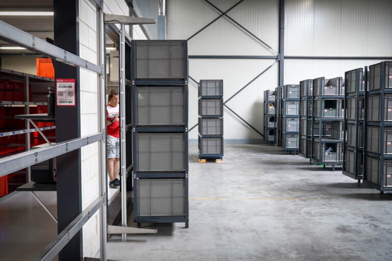 Double R Trading optimaliseert cross-docking en orderconsolidatie met integrale logistieke oplossing